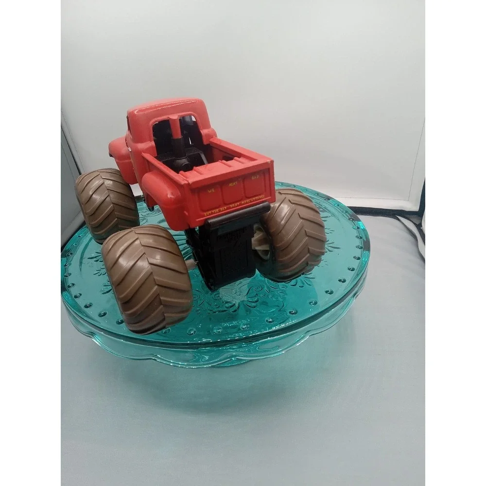 Spin Master Monster Jam Red Retro Grave Digger Pickup Truck 1:64